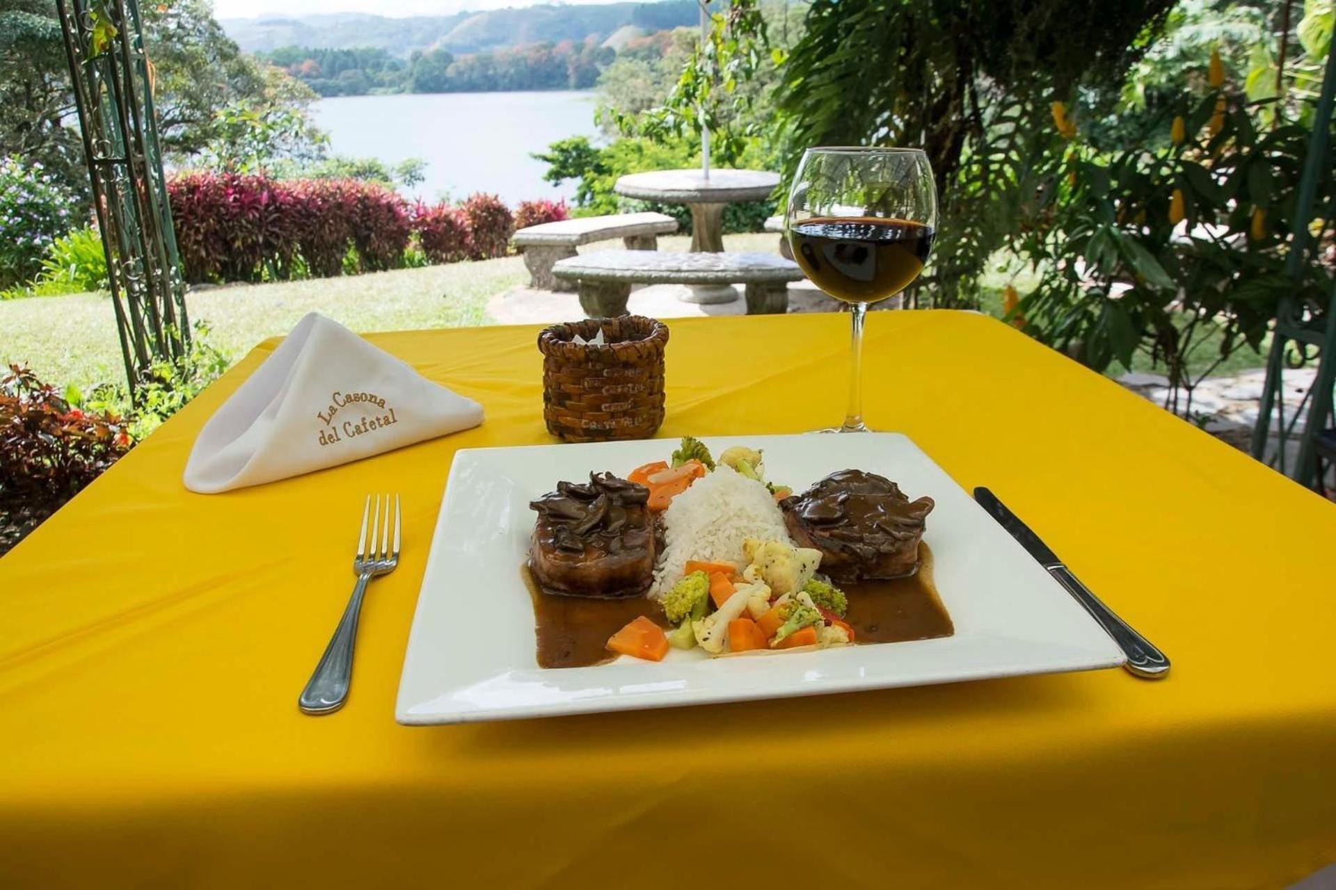 Hotel Boutique Casona Del Cafetal And Lakeside Restaurant Cachí Exteriör bild